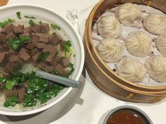 -馋三尺蟹粉小笼(人民广场店)