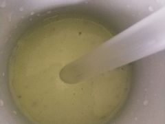 牛油果奶昔-新加坡斯味洛·鲜奶茶(石牌东店)