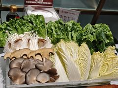 -红鼎豆捞·非遗鲍皇汤火锅(宝丰路店)