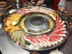 -哈哈碳都·牛肋条无限自助烤肉(台江万达店)