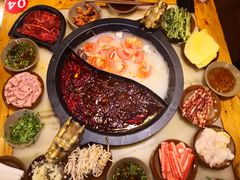 -黄潇洒老火锅(九眼桥宏济巷店)