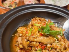 -老滇山寨•云南特色菜•地方菜•民族风情歌舞表演(金碧店)