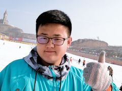 -采薇庄园四季滑雪场