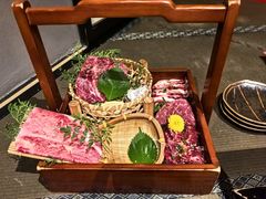 -山川小町·极番烧肉(新地假日广场店)