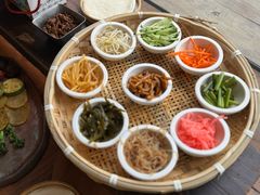 -包整·丝娃娃(一览甲秀楼风景店)