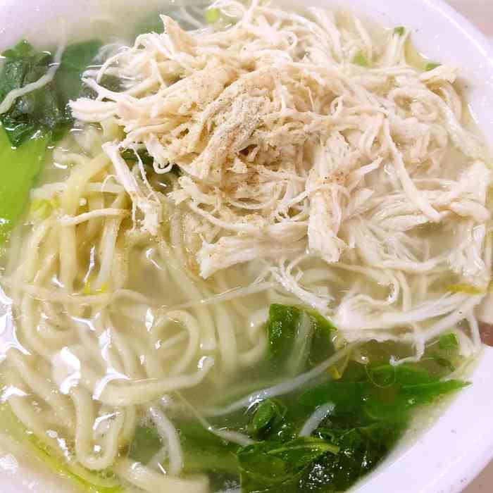 点单的阿姨每次都笑得很开心,鸡丝面好得也很