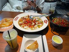 -鱼亨小鲜酸菜鱼(大信店)