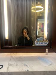 -AKOZO Beauty Salon