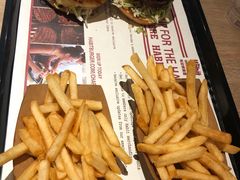 -The Habit Burger Grill 哈比特汉堡(复兴soho店)
