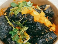 自黑豆腐-自黑豆夫·臭豆腐夹馍(四海唐人街店)