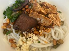 -牛八宝桂林米粉(八里庄店)