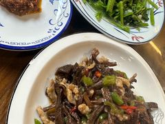 -缘来聚·徽菜名店(黄山宏村店)