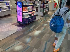 -王权免税店(普吉机场店)