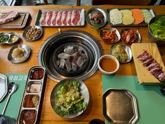 -唯成•韩国炭火烤肉 유성고기