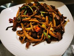-鲜榨果汁·啤酒鱼(环岛河店)