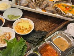 -围炉肉舍•炭烤活鳗•丹东海鲜烤肉(步行街店)