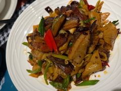 洋芋粑粑炒腊肉-飞鹿餐饮·陕南菜(北关店)