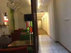 -7天连锁酒店(上海徐家汇龙华路地铁站店)