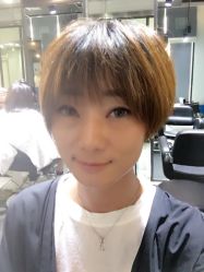 -FRIDAY星期五专业美发沙龙