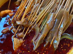 -拈签一笑黄牛肉辣卤串串