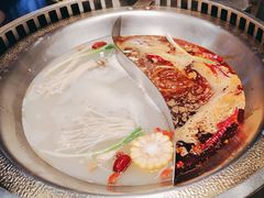 -辣伍鲜毛肚老火锅(元一店)