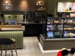 -星巴克臻选(上海中环广场2F店)