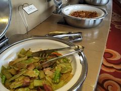 -荣誉国际酒店-云顶旋转餐厅