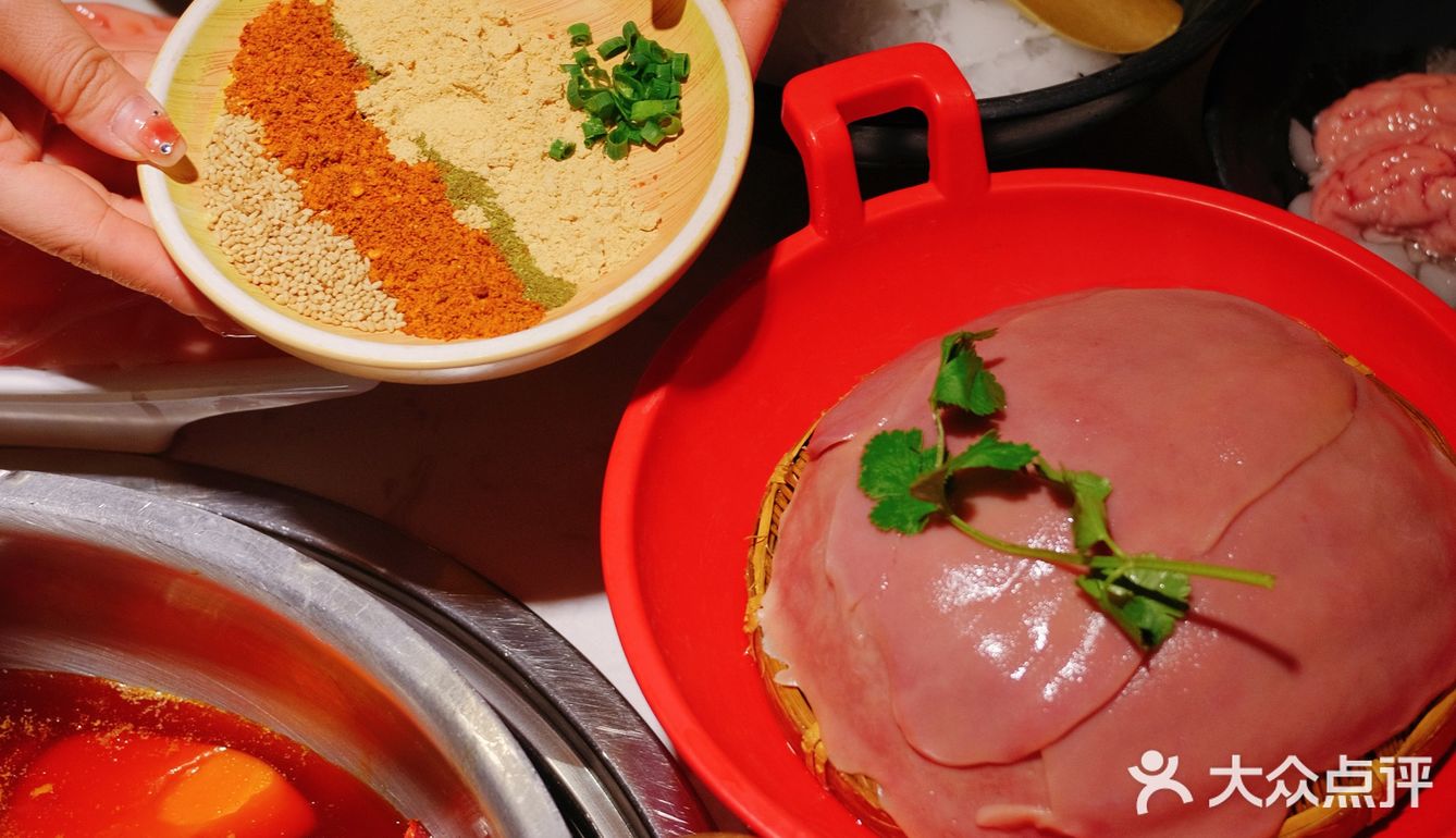 喜欢吃辣的朋友们请看这里！！地道的重庆火锅！！