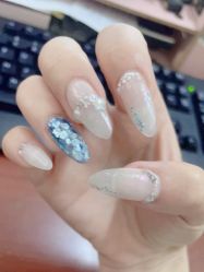 -七彩虹美甲美睫 半永久