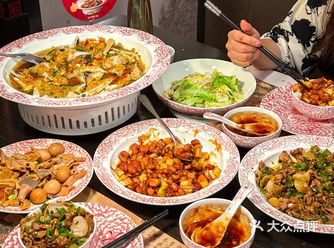成都国庆这样过！巨巨巨费米饭的川菜馆！