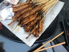 -何师烧烤·香辣蟹·川菜·30年老品牌(太古里旗舰店)