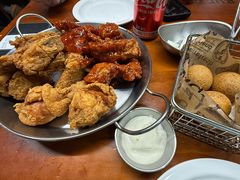 -BHC炸鸡(明洞总店)