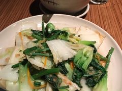 -Cau Go Vietnamese Cuisine