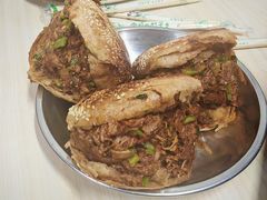烧饼夹坛子肉-昌顺马记小吃店(昌盛园店)