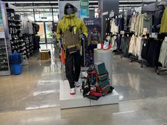 -迪卡侬(大英山店)