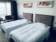 -天豪花香村酒店(贵阳花果园文创园店)