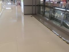 -来伊份(我格广场武宁路店)
