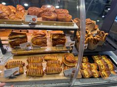 -巴黎贝甜(大宁国际商业广场店)