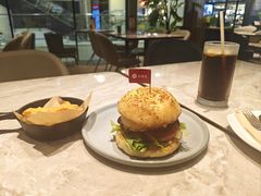 -必胜客(上海新南方商城PH店)