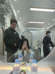-Tloml salon