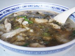 特色雪菜煨黄鱼面-明呈黄鱼面馆(斜土路店)