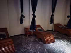 -大连金石滩绿发温泉假日酒店