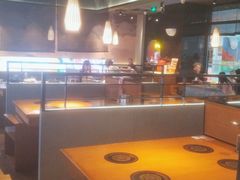 -呷哺呷哺(融创茂店)