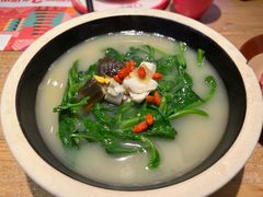 -丫丫厨娘·柠檬鸭(江南蓝鲸世界店)