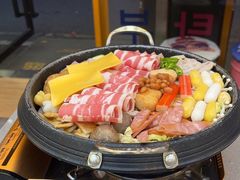 -豚妈妈汤饭·部队锅(南京东路店)