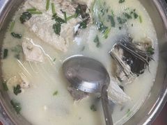 -雪湖煜辰鱼头老店(雪野湖店)