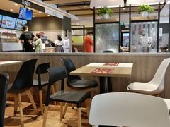 大堂-肯德基(珠峰店)