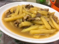 土豆炒肉-新疆风味冷水鱼庄(友谊峰路店)