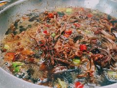 -洪平血旺椒麻鸡雅鱼饭店(熊猫大道店)