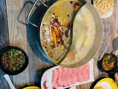 -牛缘村·贵州黄牛肉火锅(西善桥店)